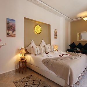 Uitgebreide Kamer met een King Size Bed